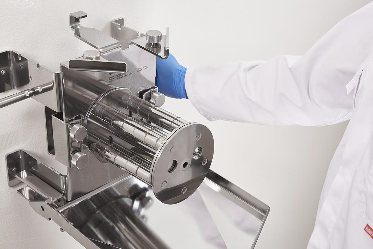 Special cleaning system for 10,000 gauss rotary Cleanflow magnet ...